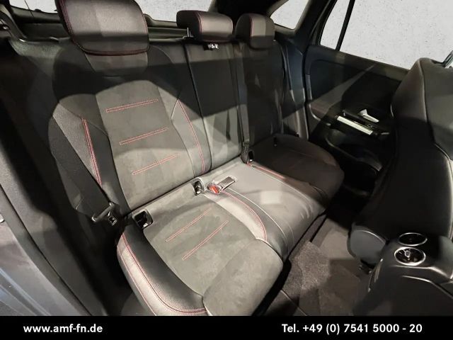 Mercedes-Benz GLA 180 AMG Line