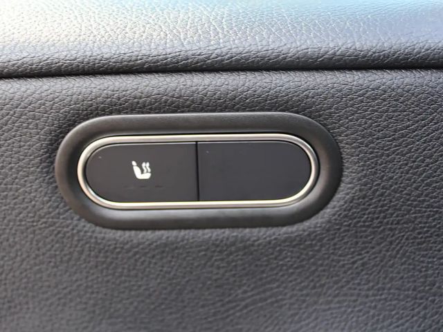 Mercedes-Benz A 180 A 180 d