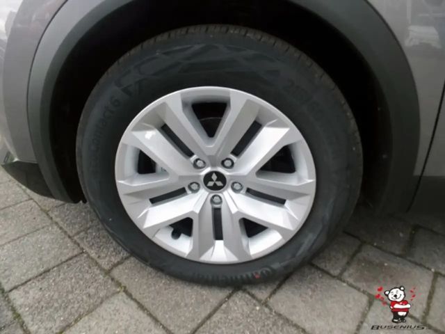 Mitsubishi ASX Invite