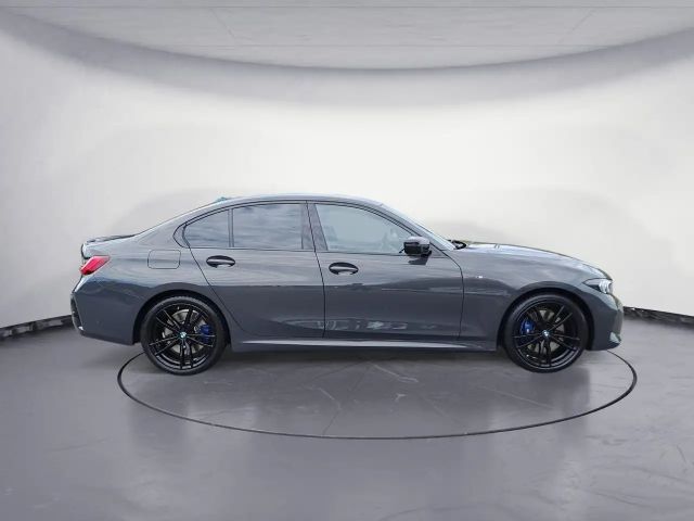 BMW 330 330i M-Sport Sedan xDrive
