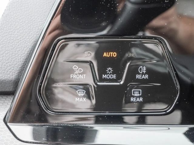 Volkswagen Golf 2.0 TSI DSG GTI Golf VIII