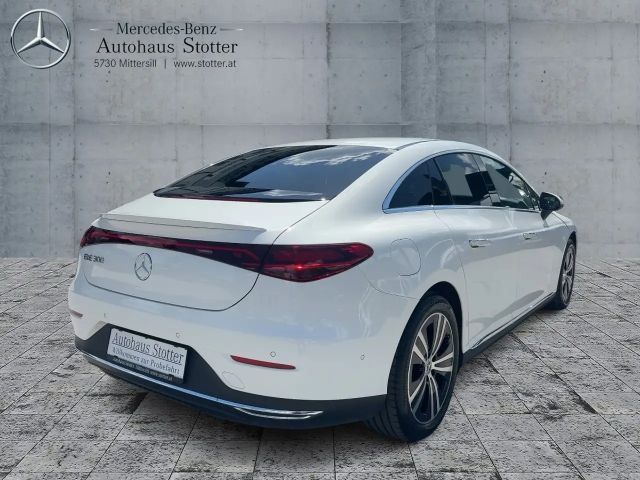 Mercedes-Benz EQE SUV 300
