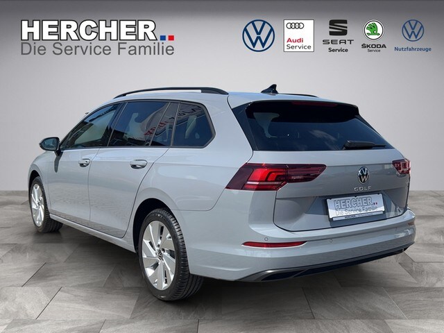 Volkswagen Golf Life Variant