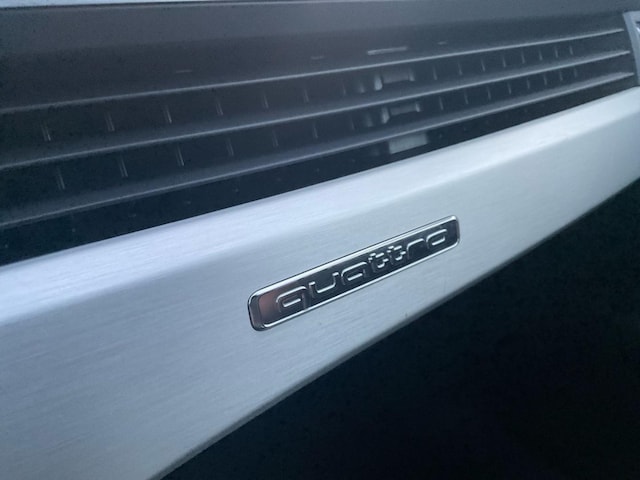 Audi A4 45 TFSI Avant Quattro S-Tronic