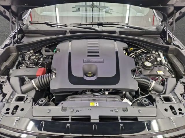 Land Rover Range Rover Velar D300 Dynamic SE