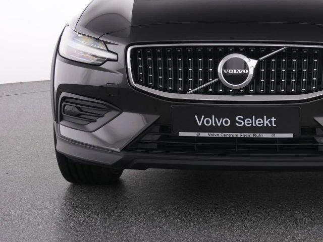 Volvo V60 Cross Country AWD Plus