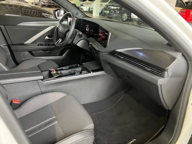 Opel Astra 1.2 Turbo Sports Tourer