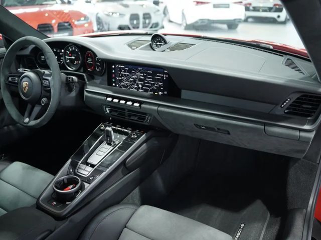 Porsche 911 Carrera Coupé GTS