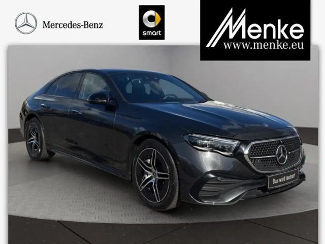 Mercedes-Benz E 220 AMG Line E 220 d Sedan