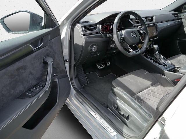 Skoda Superb 2.0 TDI Combi Sportline