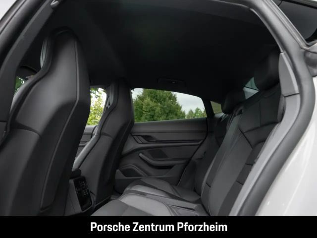 Porsche Taycan 4S