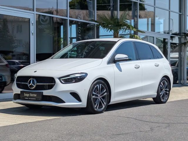 Mercedes-Benz B 180 Progressive Sedan