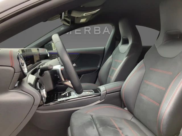 Mercedes-Benz CLA 180 AMG Line Coupé