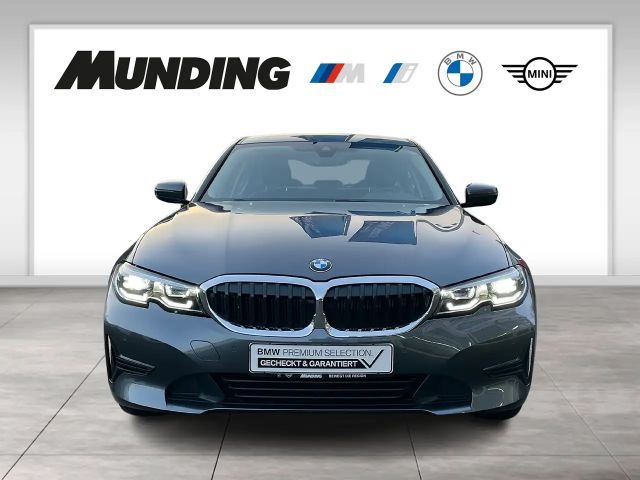 BMW 330 330e Advantage pakket Sedan