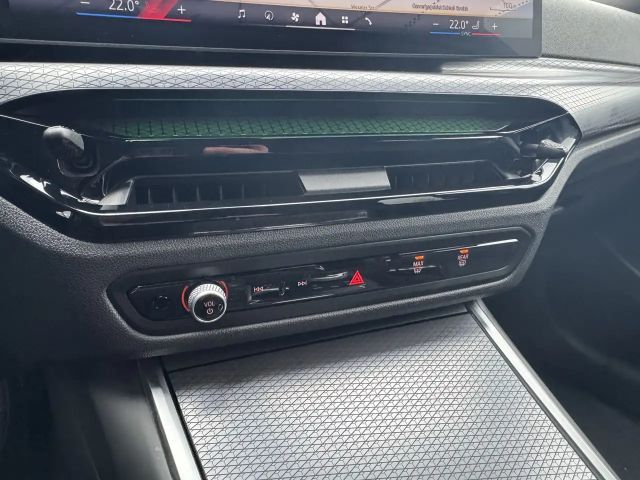 BMW 318 318i M-Sport Touring