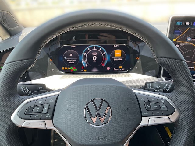 Volkswagen Golf 1.5 eTSI Golf VIII