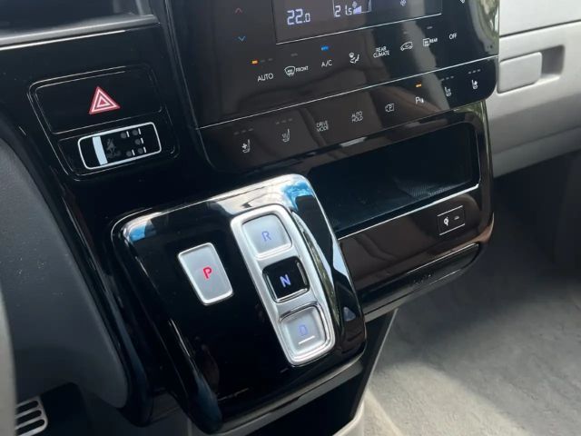 Hyundai Staria Signature Vierwielaandrijving