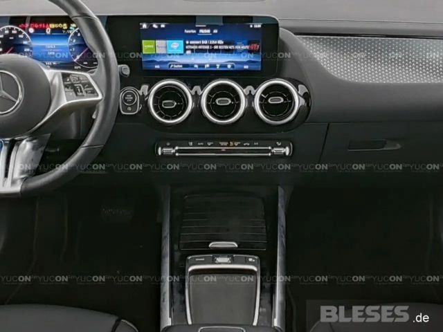 Mercedes-Benz B 200 Progressive Sedan