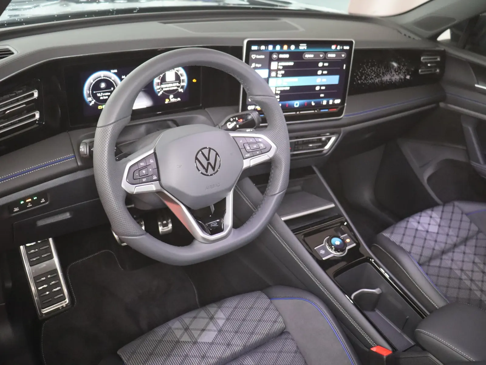 Volkswagen Tiguan 2.0 TDI DSG R-Line