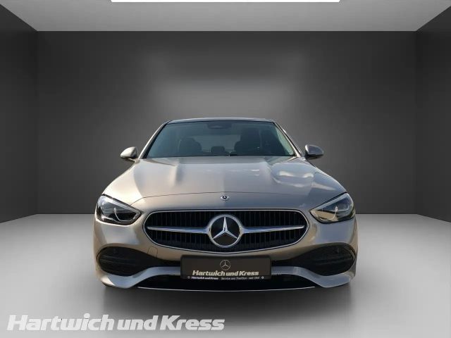 Mercedes-Benz C 180 AVANTGARDE Sedan