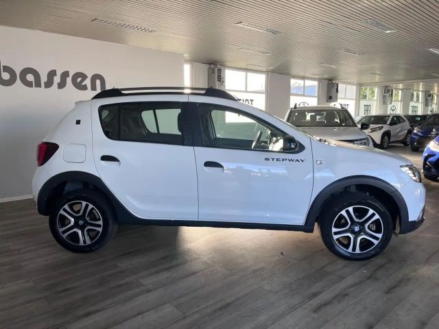 Dacia Sandero Celebration Stepway