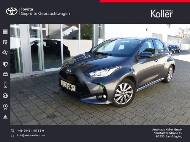 Toyota Yaris 1.5 VVT-iE Klimaautom. LED SHZ Alu