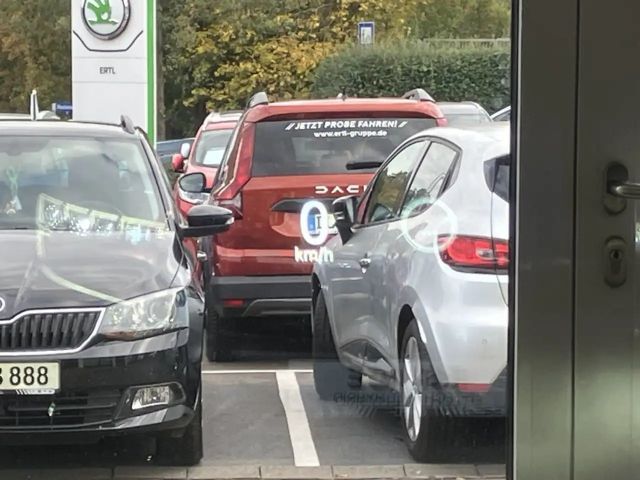 Renault Espace E-Tech Hybrid Iconic