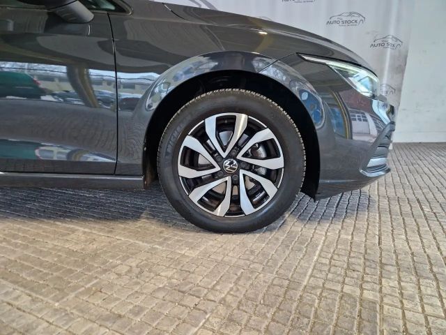Volkswagen Golf 1.5 TSI