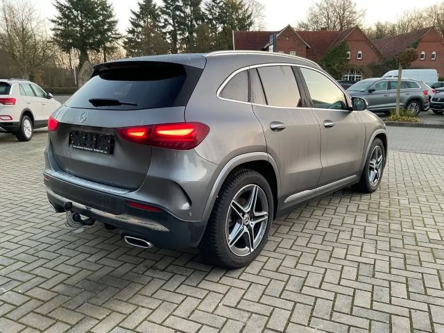Mercedes-Benz GLA 200 AMG Line GLA 200 d
