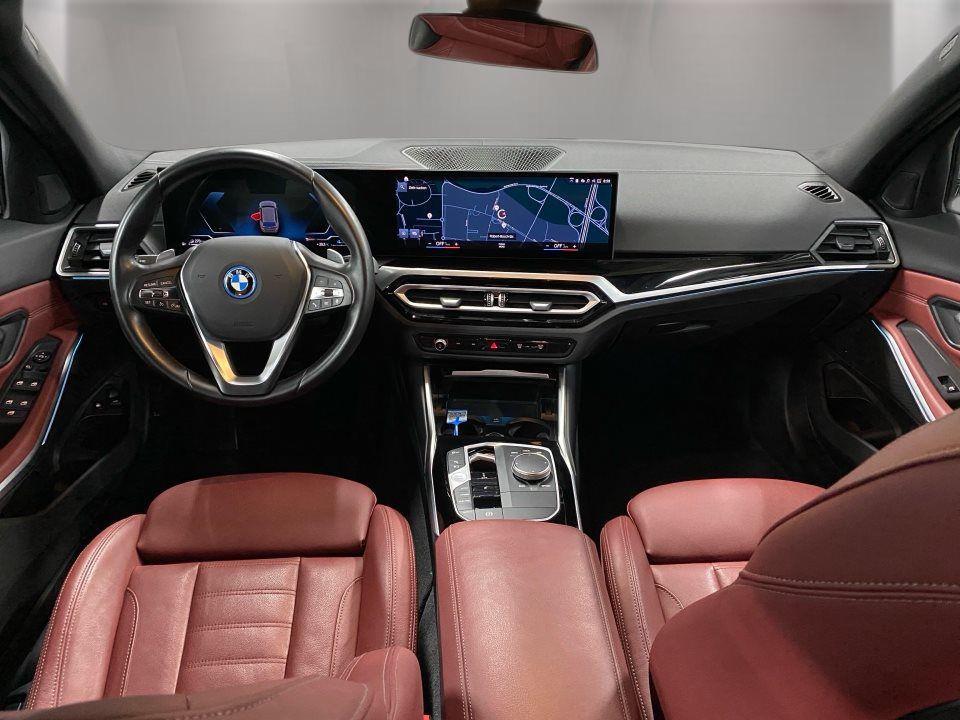BMW 330 330e Touring xDrive
