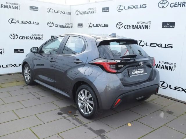 Toyota Yaris Club Hatchback