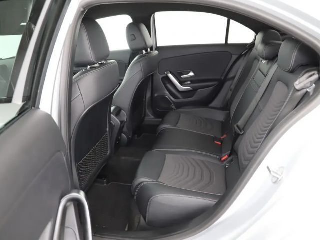 Mercedes-Benz A 180 Progressive