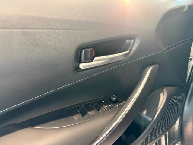 Toyota Corolla Hybride Team D