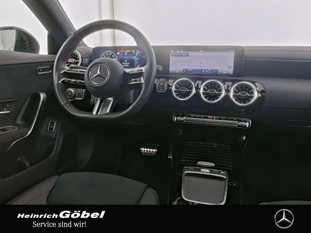 Mercedes-Benz CLA 200 AMG Line Coupé