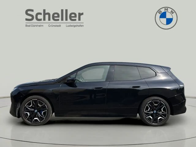 BMW iX xDrive40