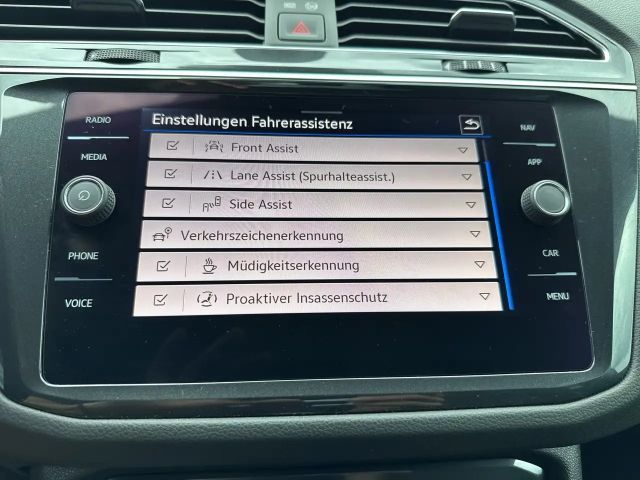 Volkswagen Tiguan 4Motion DSG R-Line