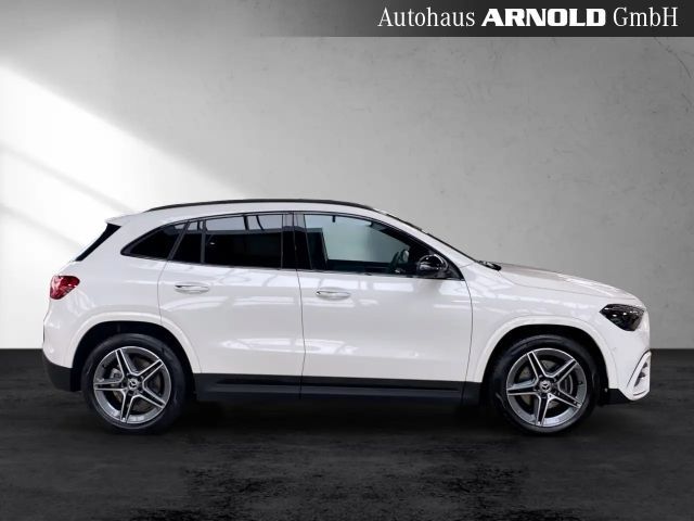 Mercedes-Benz GLA 220 4MATIC AMG Line