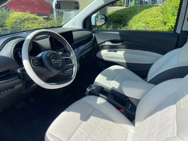 Fiat 500e La Prima by Bocelli