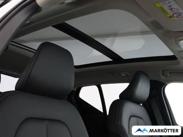 Volvo XC40 Dark Plus