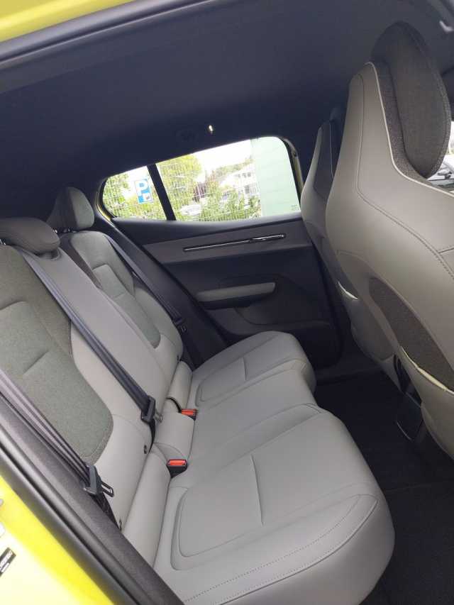 Volvo EX30 Achterwielaandrijving Plus