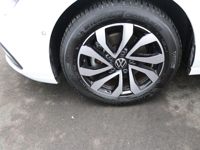 Volkswagen Golf Golf VIII IQ.Drive