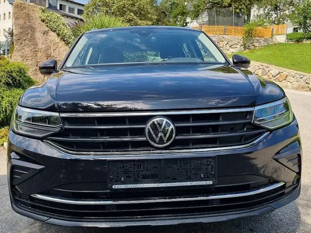 Volkswagen Tiguan 2,0 TDI Fahrerassistenzpaket "Plus" ACC Front A...