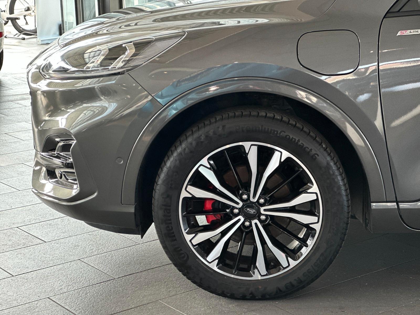 Ford Kuga Plug in Hybrid ST Line X