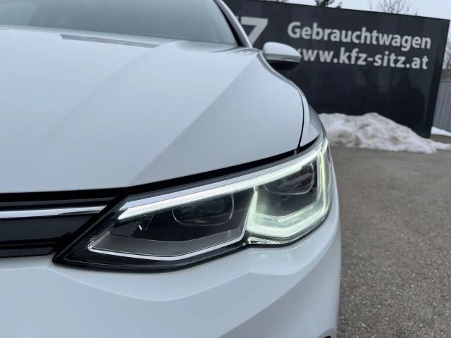 Volkswagen Golf DSG Life Variant