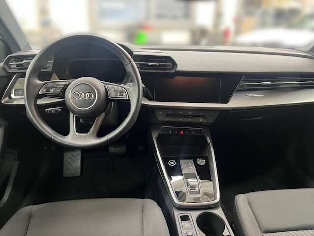 Audi A3 30 TFSI S-Tronic Sedan