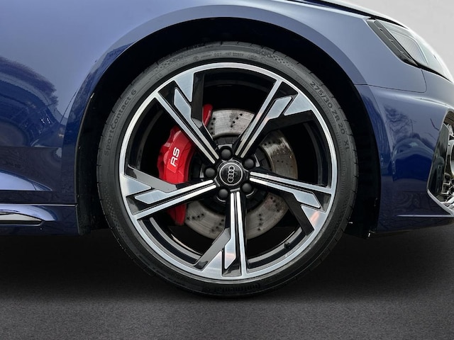 Audi RS4 Avant Quattro