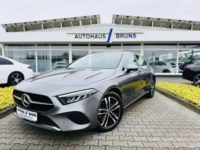 Mercedes-Benz A 180 Progressive