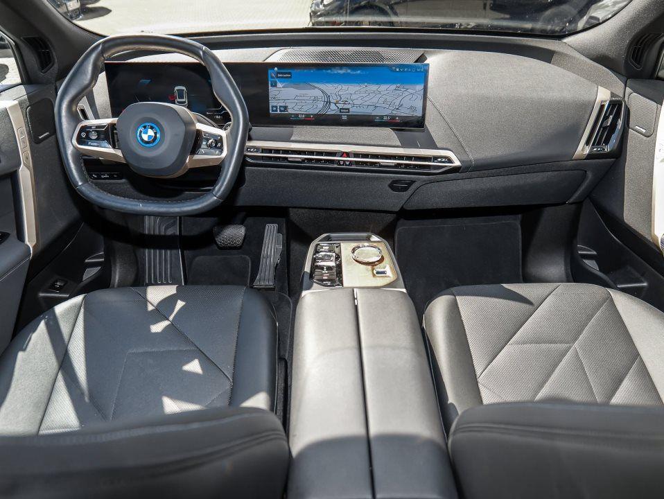 BMW iX xDrive40