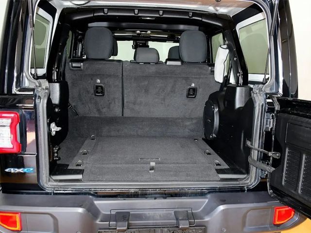 Jeep Wrangler Sahara