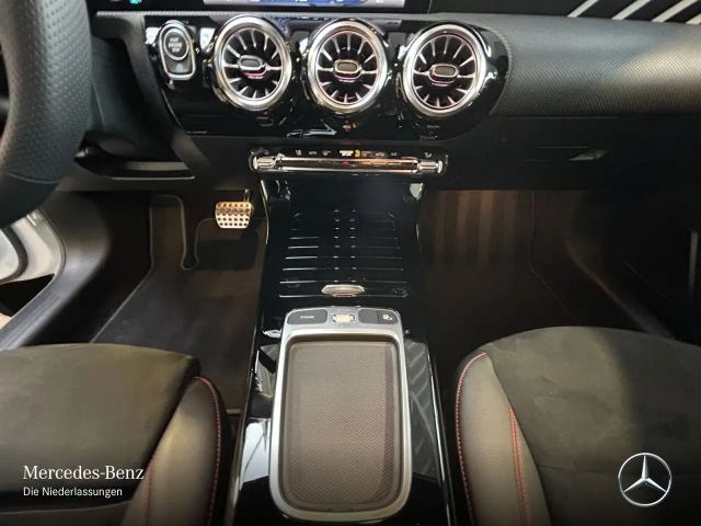 Mercedes-Benz A 35 AMG 4MATIC AMG Line